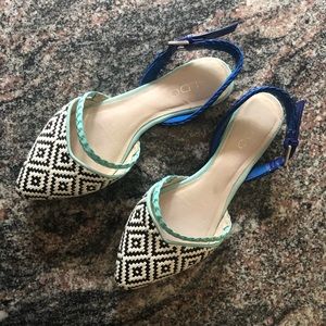 Adorable pointed slingbacks